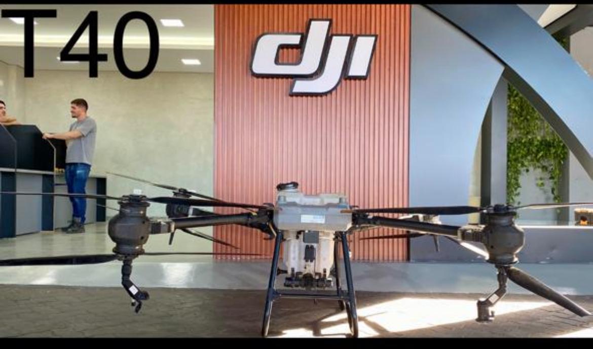 Drone de pulverização DJI Agras T40